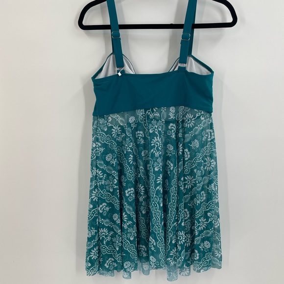 Bloomchic Turquoise &Teal Two Piece Swimsuit 14-16/1X - Picture 3 of 11